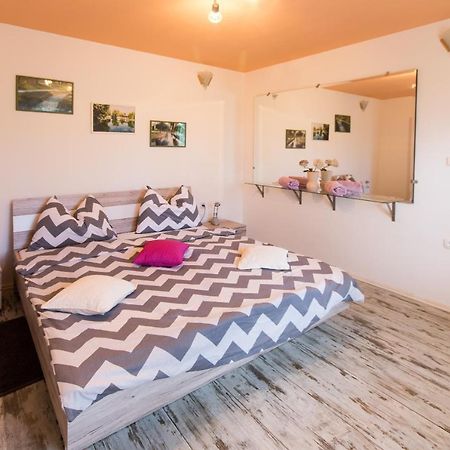 Apartment Stipe Solin Exterior photo